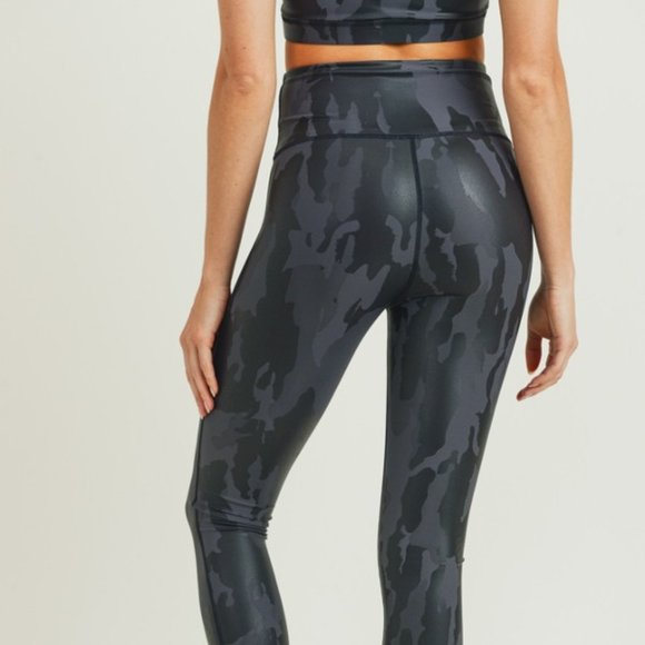 ALPHA🦓🦓 CAMO LEGGINGS - Picture 5 of 13